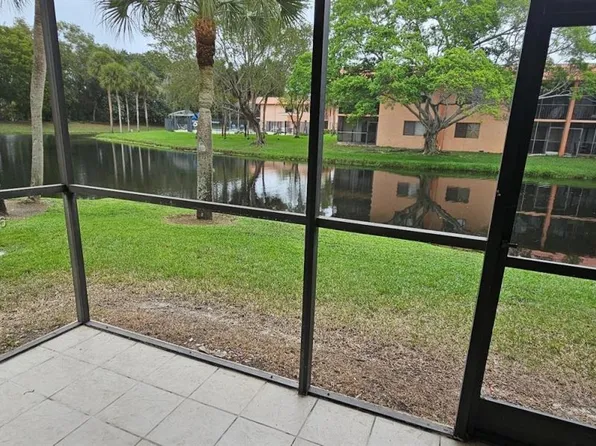 305 Lakeview Dr APT 101, Fort Lauderdale, FL 33326