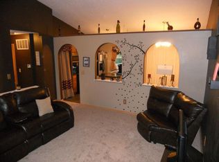 2222 Golden Leaf Ln, Columbus, OH 43223