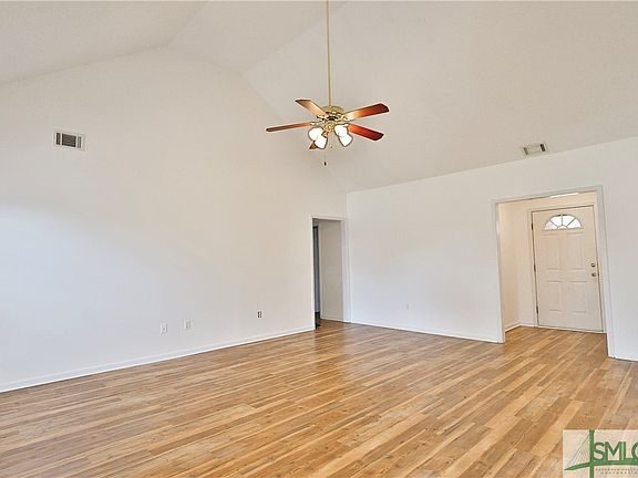 5th image of 1020 Bradford Way