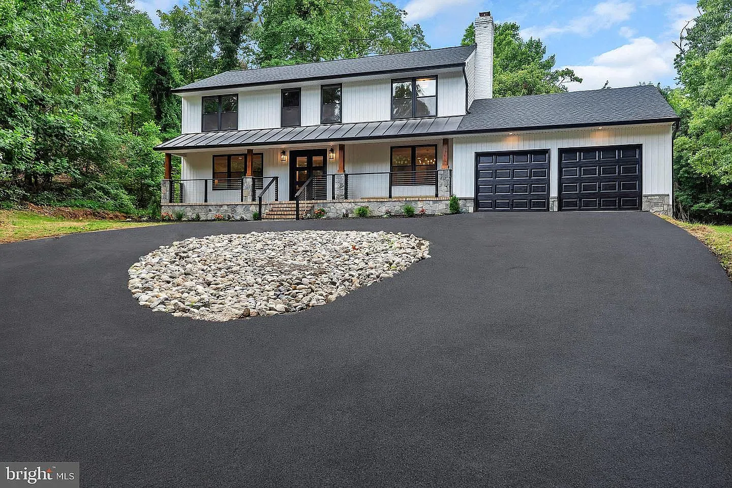 5 bed, 3.5 bath, 3124 sqft, $4,995 — Photo 3