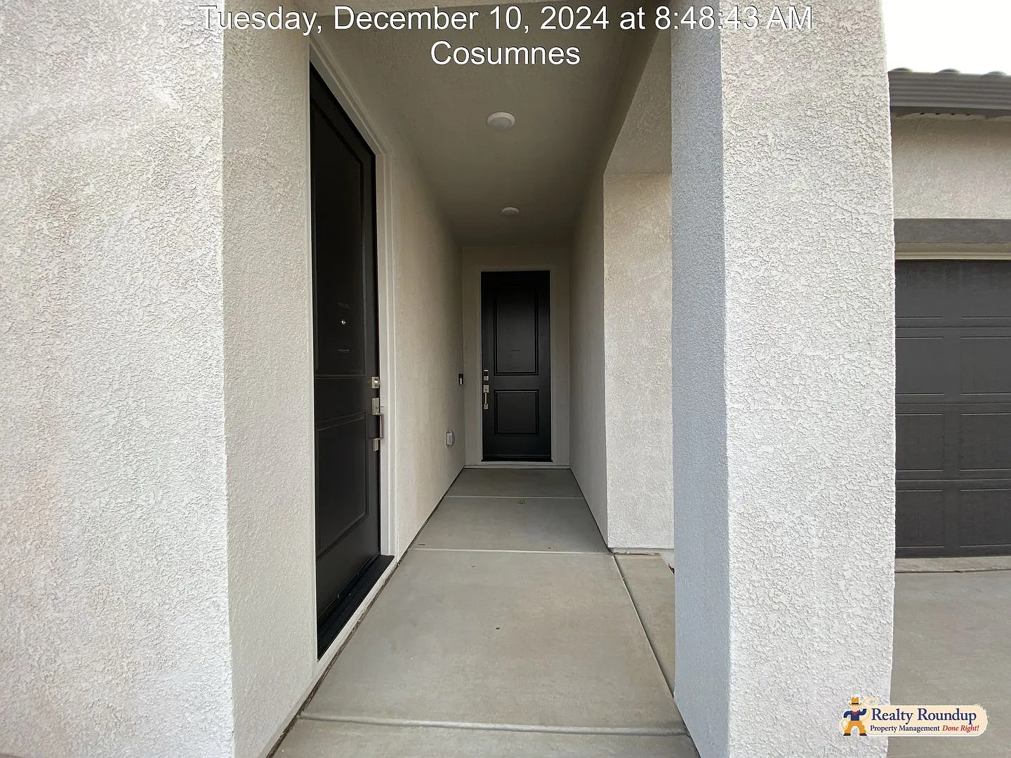 Brand New One Story Home, Includes In-Law Quarters — Photo 3