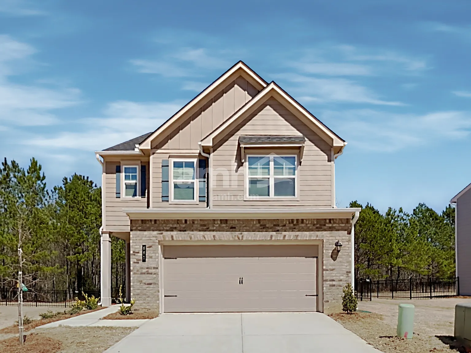 3 bed, 2.5 bath, 2010 sqft, $2,440 — Photo 1
