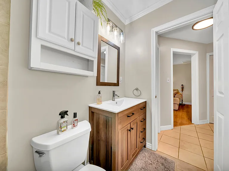 70 Farrwood Ave #7 — Photo 3