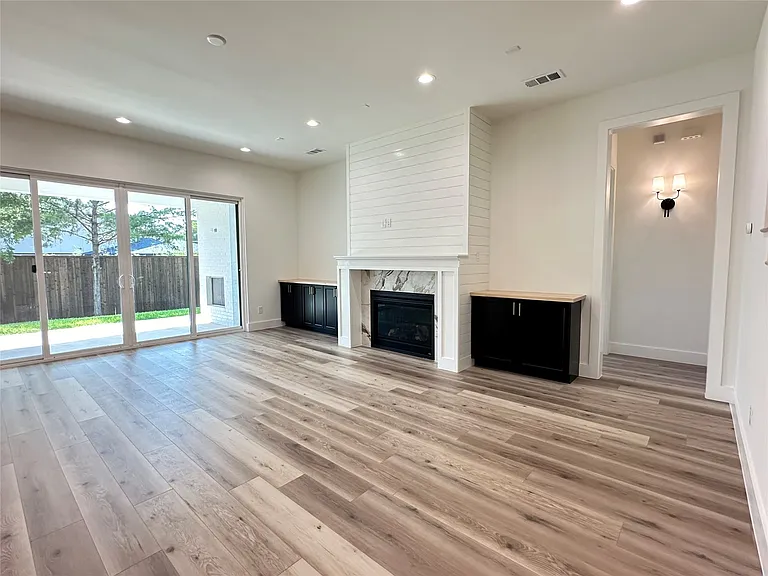 3908 Rochelle Dr — Photo 6