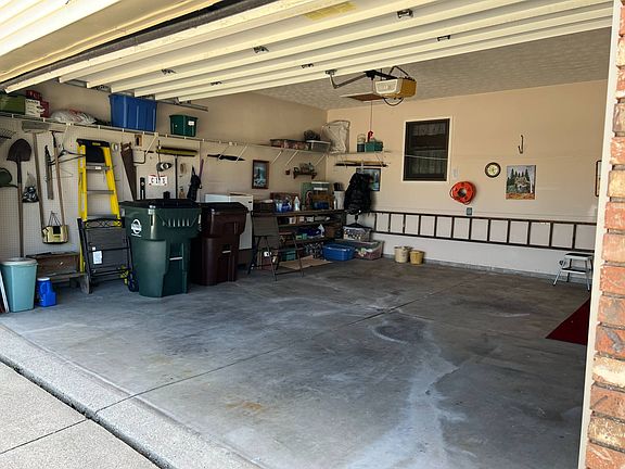 5th image of 37 Westwood Dr