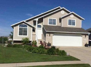489 N 2550 W, West Pt, UT 84015