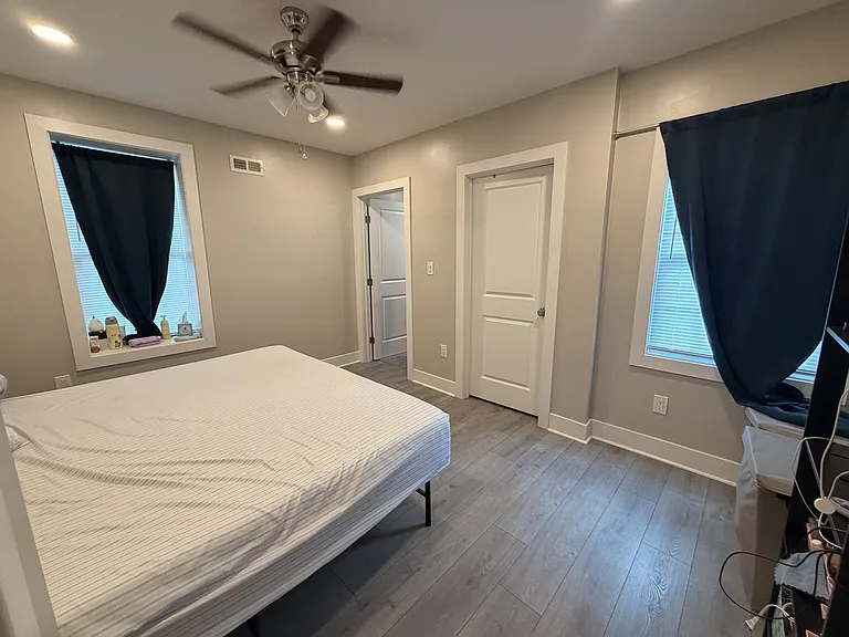 3760 Cresson St — Photo 12