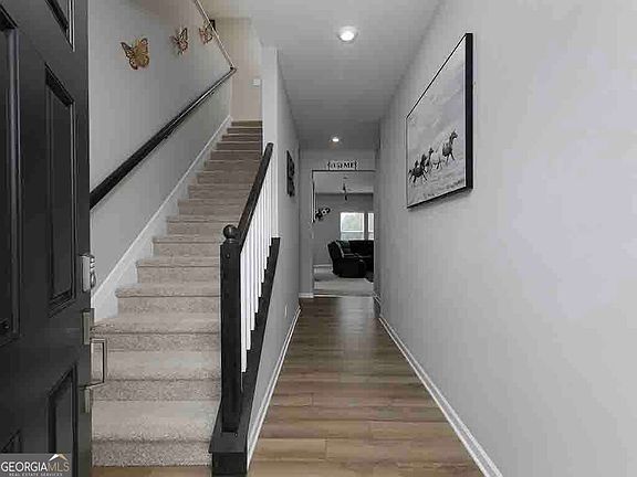 4th image of 208 Sage Woods Way