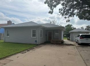 1020 N Pershing Ave, Liberal, KS 67901
