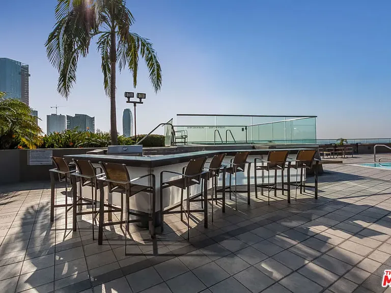 1100 Wilshire Blvd #2006 — Photo 19
