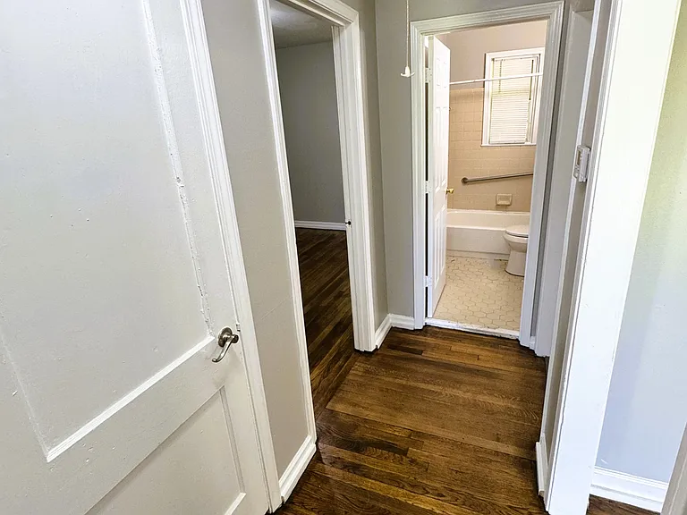 4100 Vaughn Rd #1 — Photo 8