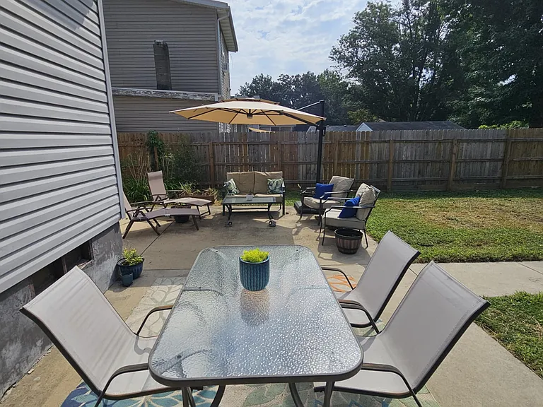 730 Maple St — Photo 34