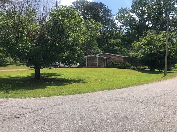 3rd image of 200 Avenue C