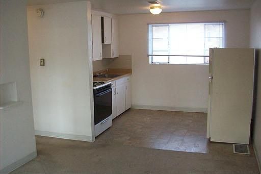 2nd image of 2250 Clarkson St APT A
