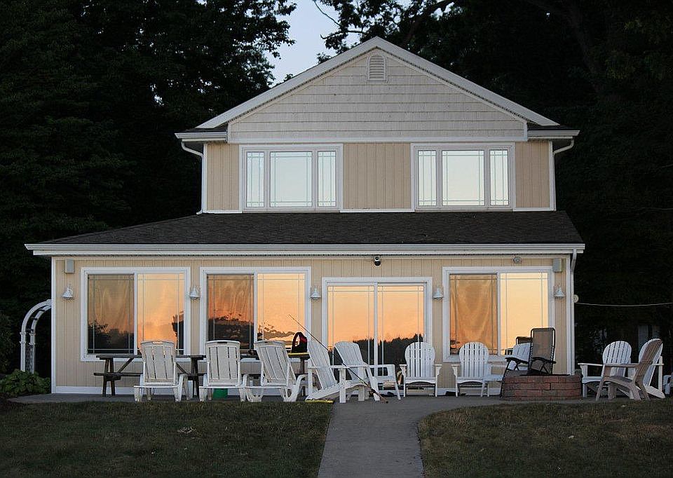 Brenda's Beach House