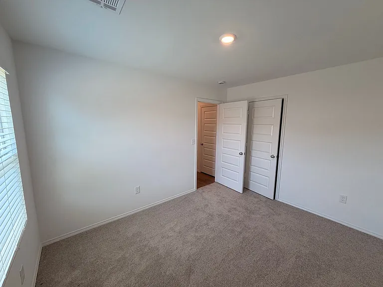 4323 S Blackberry St — Photo 9