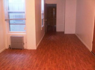 7032 65th Pl APT 2L, Glendale, NY 11385