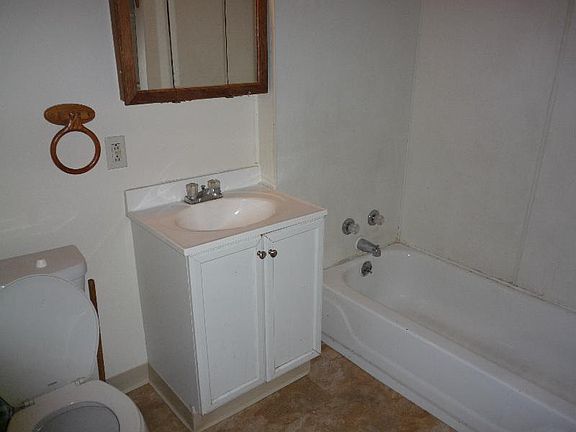 3rd image of 180 North Ave #1