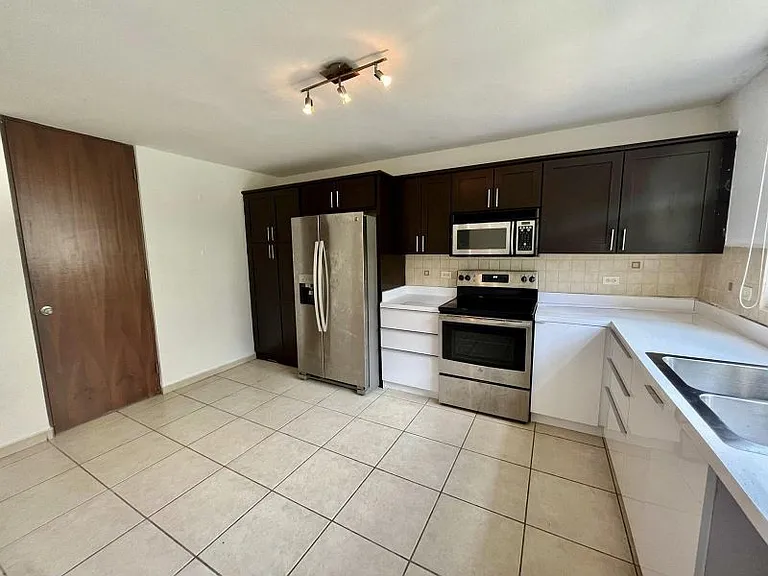 Cond Altos De Escorial Apt 520 — Photo 7