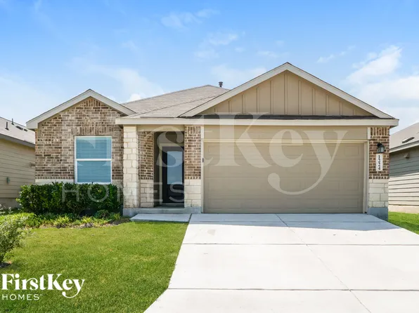 1224 Treehouse Ln, New Braunfels, TX 78130