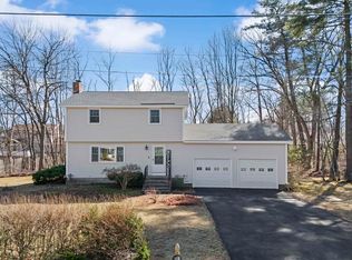 23 Hartwood Dr, Merrimack, NH 03054