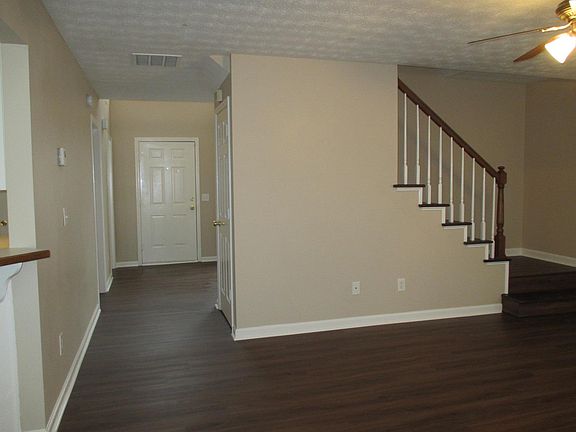 4th image of 2318 Rock Mill Ln NE