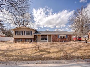 5106 Little Creek Ln, Godfrey, IL 62035