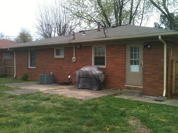2nd image of 4226 Hawthorne Dr