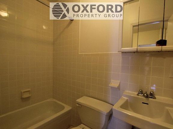 5th image of 320 E 59th St APT 3A