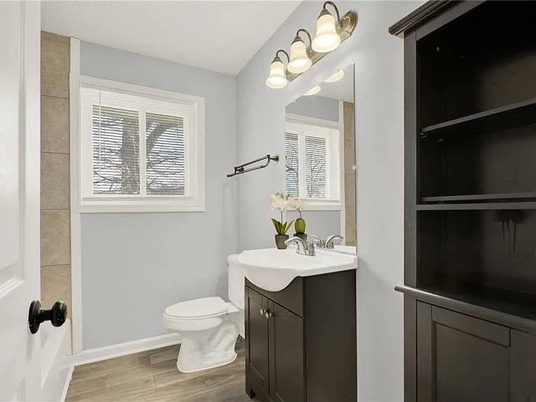 5 Greenbriar Ave — Photo 24