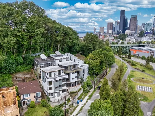 1015 Sturgus Ave S, Seattle, WA 98144