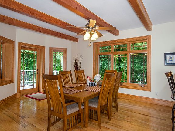 5th image of 188 Begonia Dr