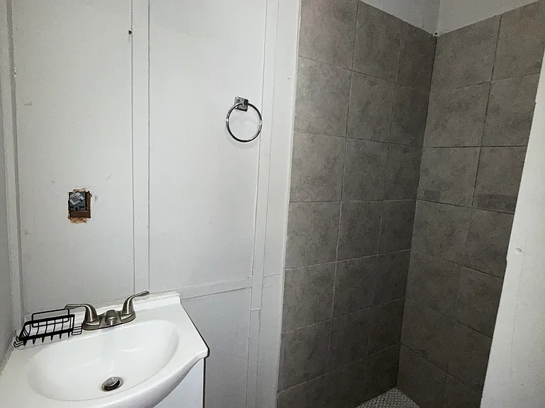 322 S Liberty St — Photo 8