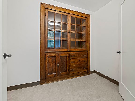 4th image of 61 Summer St #2B-1Ba