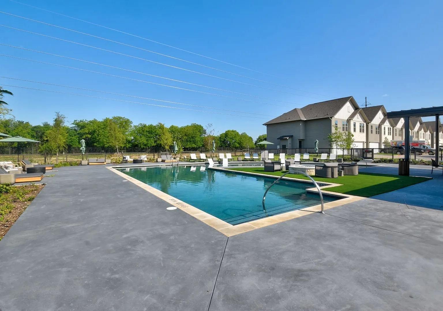 The Palo Townhomes — Photo 3