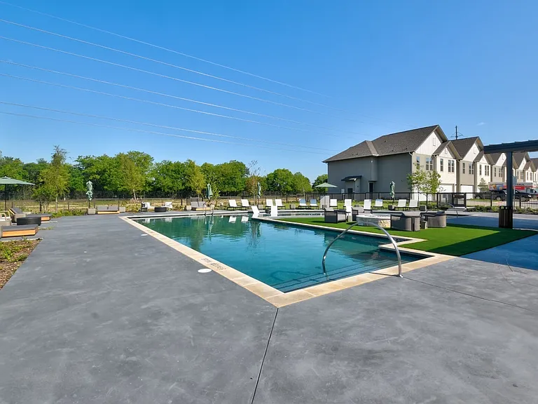 The Palo Townhomes