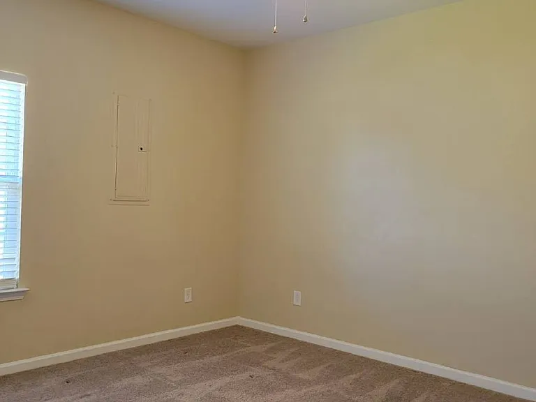 111 Calista Rd — Photo 10