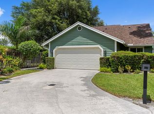 433 Golden Wood Way, Wellington, FL 33414