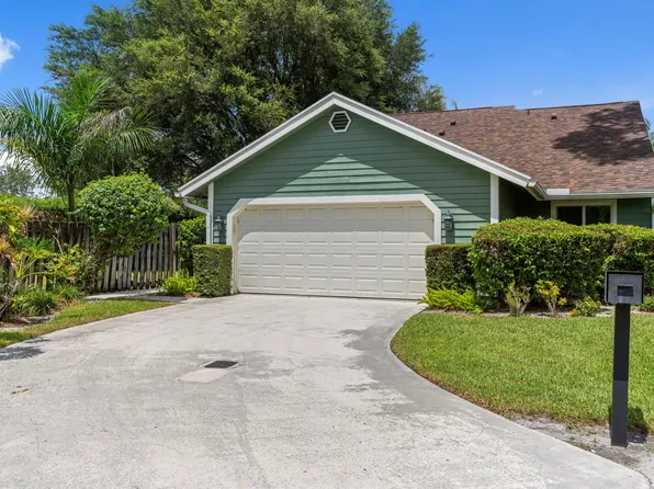 433 Golden Wood Way, Wellington, FL 33414