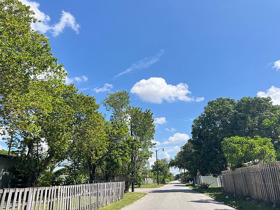 4th image of 2942 NW 6th Ct