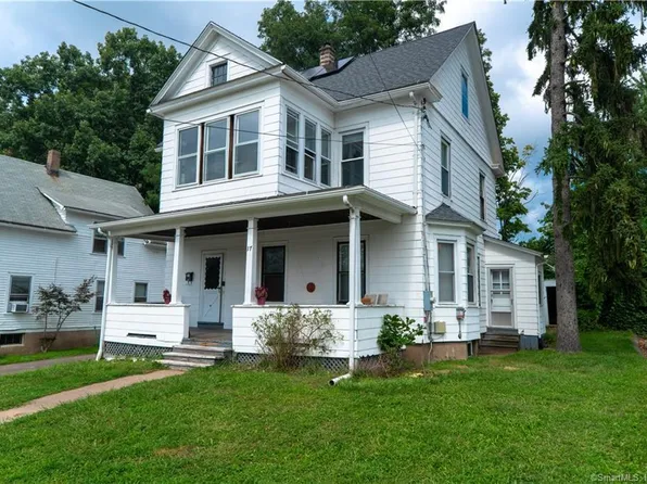 17 Armory Street, Manchester, CT 06040