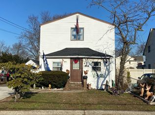971 Steele Blvd, Baldwin, NY 11510