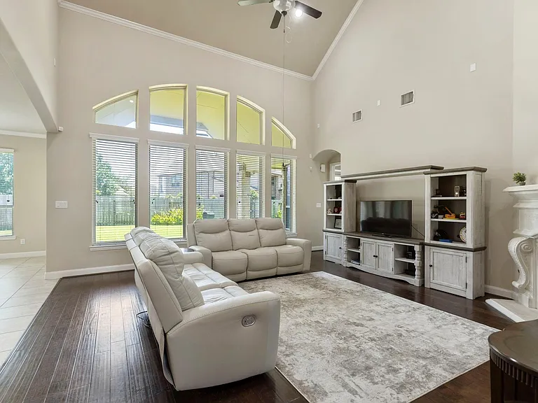 9739 Reston River Ln — Photo 16