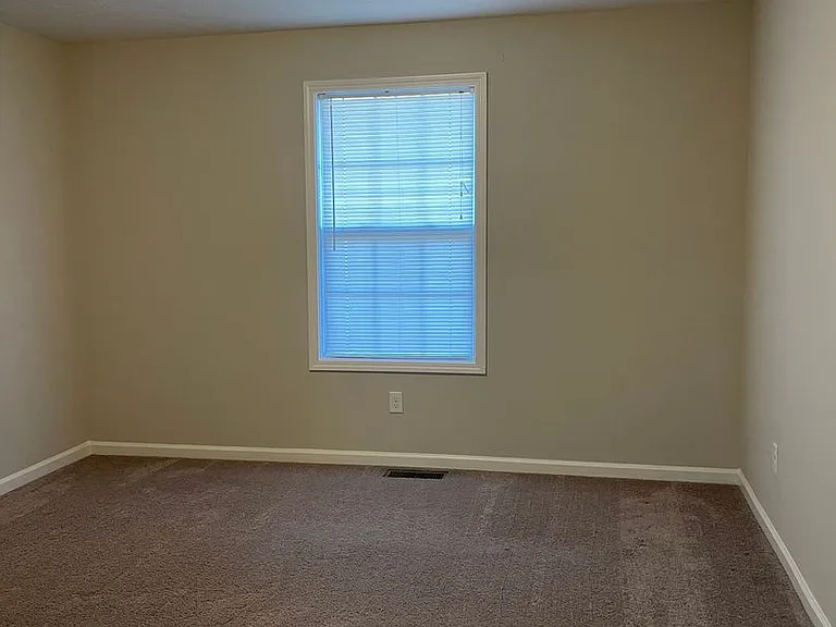 343 Upper Stone Ave #C — Photo 11