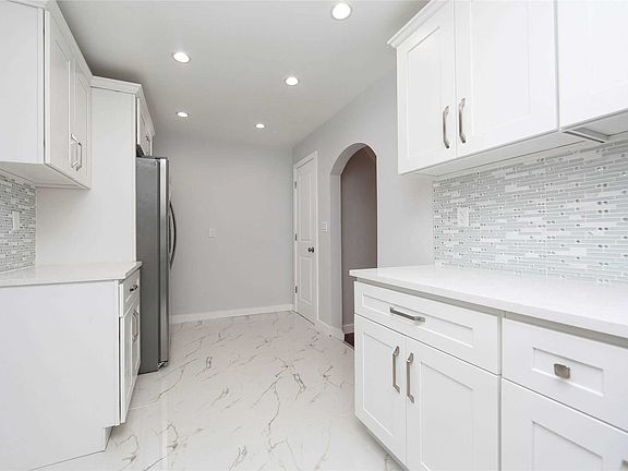 3rd image of 134-46 176th St