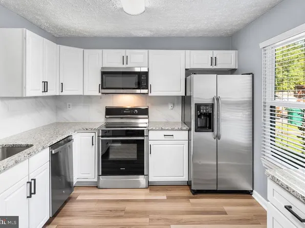 51 Keepsake Pl, Waldorf, MD 20602