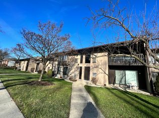 1000 Holbrook Rd APT C, Homewood, IL 60430