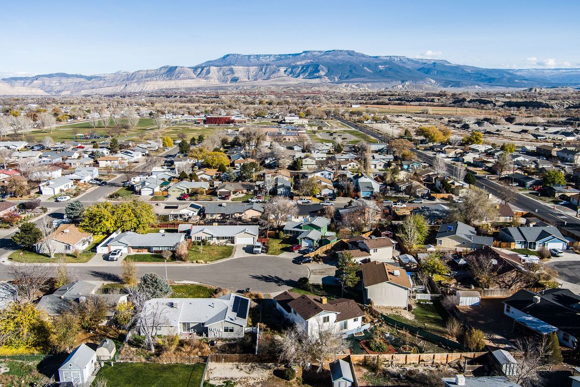 next background image