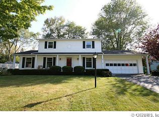 158 Brentwood Ln, Fairport, NY 14450