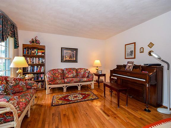 5th image of 2125 Stone Mill Dr